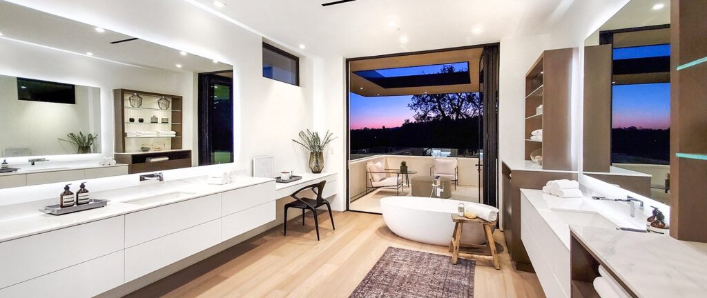 8-modern-bathroom-sunset-view_optimized